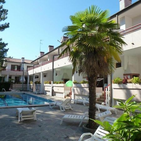 Onda Blu Apartment Bibione Exterior foto